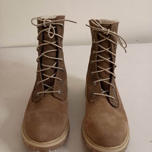 Timberland 2 Tone Tan Suede Sherpa Lined Boots Waterproof Women’s Size 8 - Picture 3 of 16